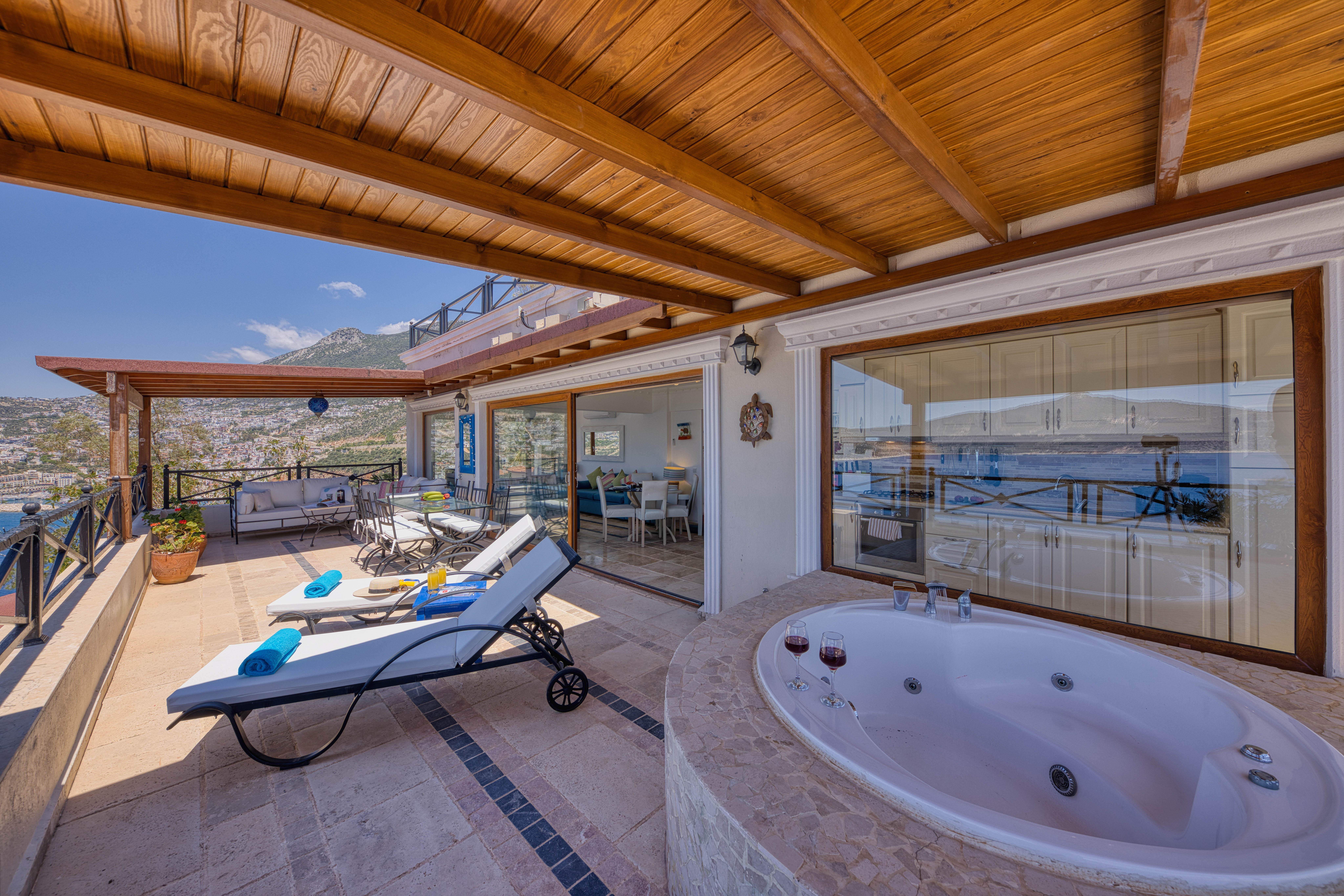 Jacuzzi and sunbeds.